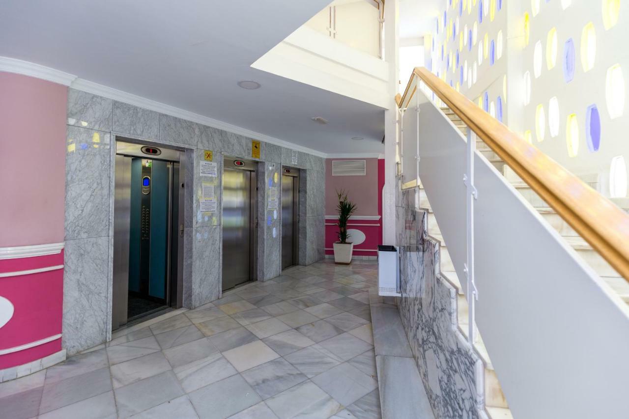 Sky Park Apartman Benidorm Kültér fotó